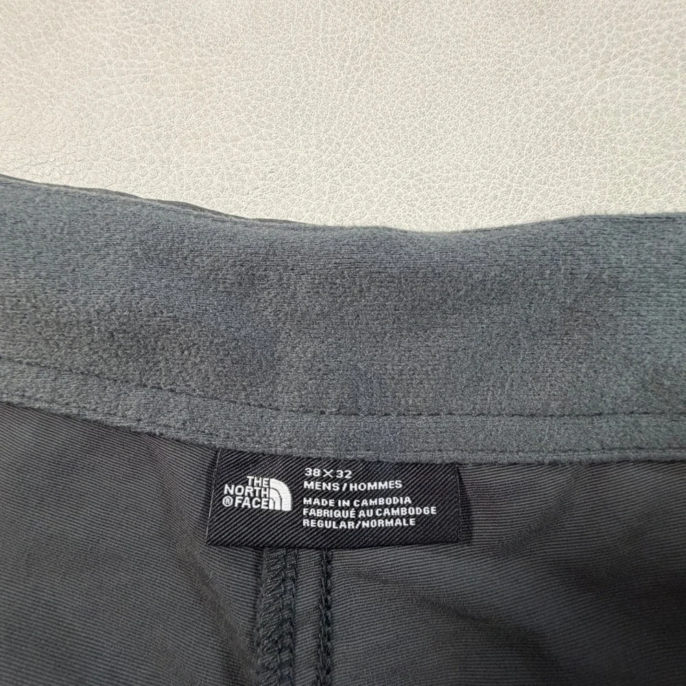 The North Face Mens 38x32 Hiking Pants Tech Dark Gray Integrated Belt